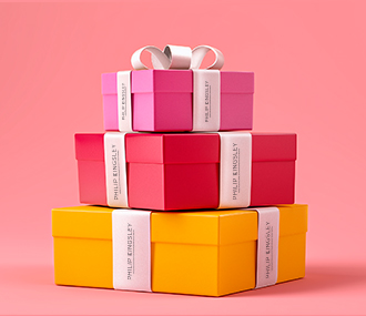 Апрель — месяц подарков от Philip Kingsley!